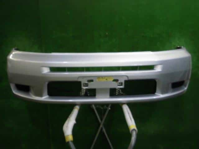 Front Bumper MITSUBISHI Mirage dingo 2001 GF-CQ2A — photo 1
