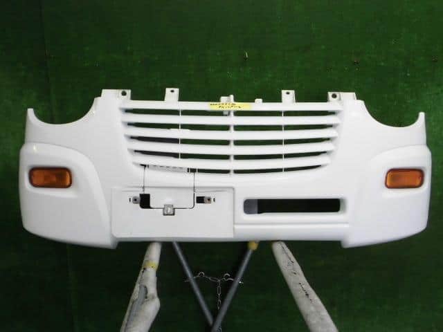 Front Bumper MITSUBISHI Minica 1997 V-H32V — photo 1