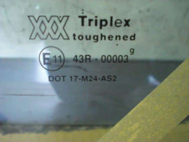 Front Right Door Windshield ROVER Land rover discovery 1997 — photo 2