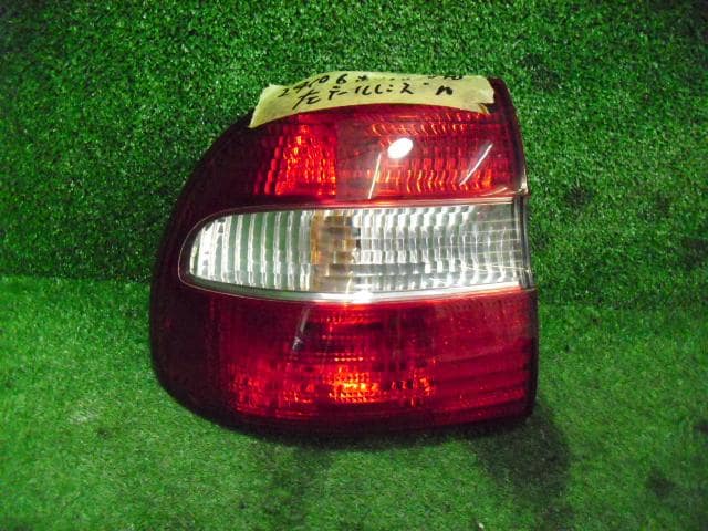 Left Tail Light VOLVO Volvo 40 series 2000 GF-4B4204W — photo 1