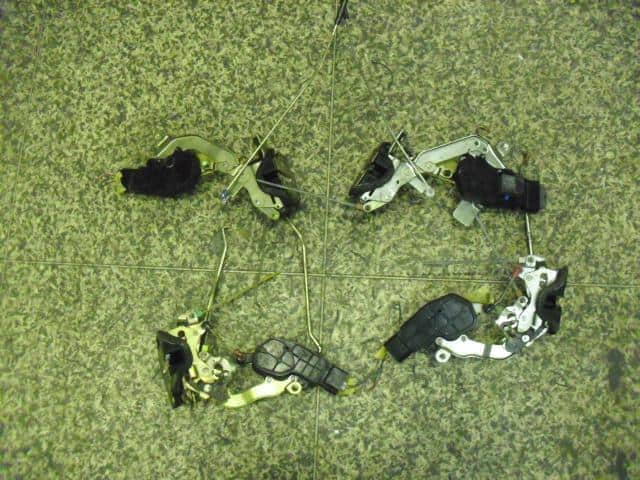 Door Lock Solenoid SUZUKI Wagon R Solio 2005 UA-MA34S — photo 2