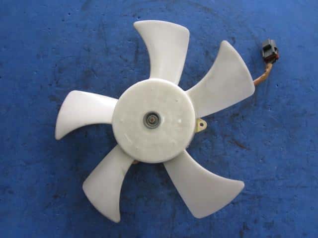 Radiator Cooling Fan NISSAN Pulsar 1997 E-HN15 — photo 3