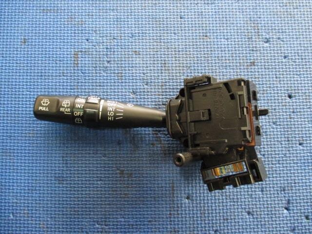Switch TOYOTA Ipsum 2002 TA-ACM21 — photo 1