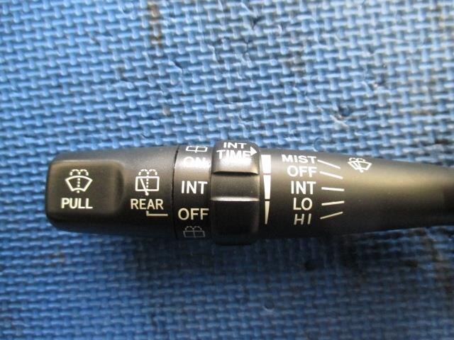 Switch TOYOTA Ipsum 2002 TA-ACM21 — photo 2
