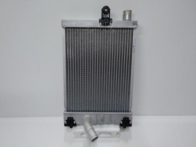 Radiator TOYOTA Hiace KR-KDH205 — photo 1