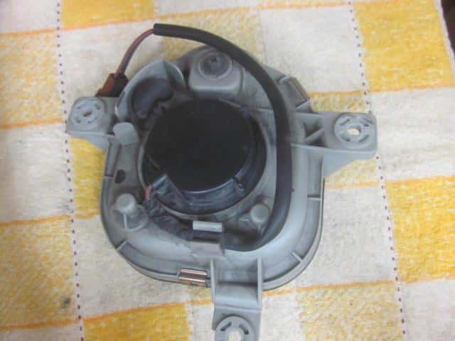Left Fog Light SUBARU Pleo 1999 GF-RA1 — photo 2