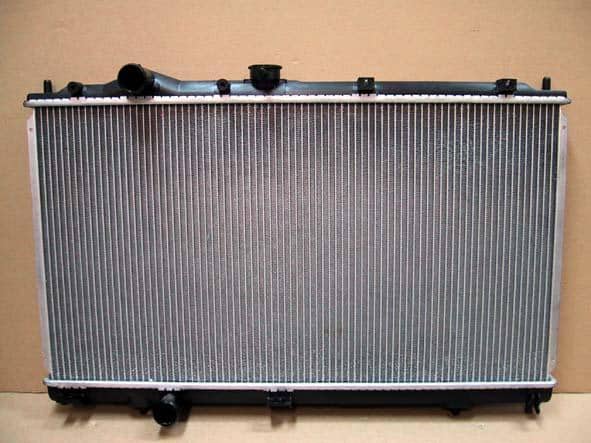 Radiator MITSUBISHI Lancer 1998 GF-CP9A MR373962 — photo 1