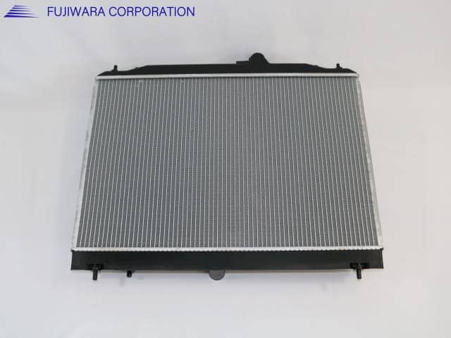 Radiator NISSAN Serena 2006 DBA-CNC25 — photo 2