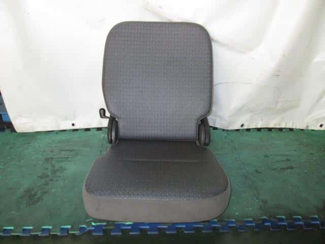 Assistant Driver's Seat HONDA Acty 2011 EBD-HA8 — photo 1