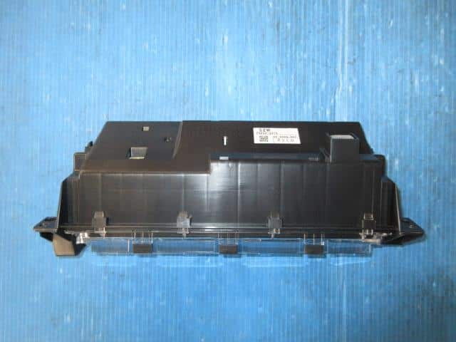 Watch HONDA Step Wagon 2010 DBA-RK5 — photo 5