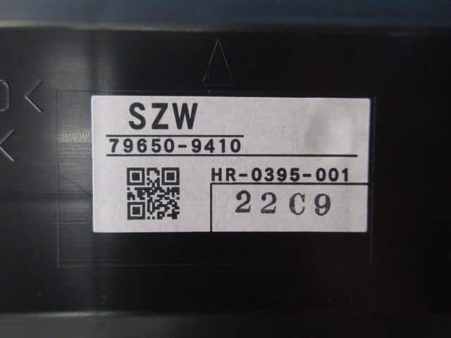 Watch HONDA Step Wagon 2010 DBA-RK5 — photo 2