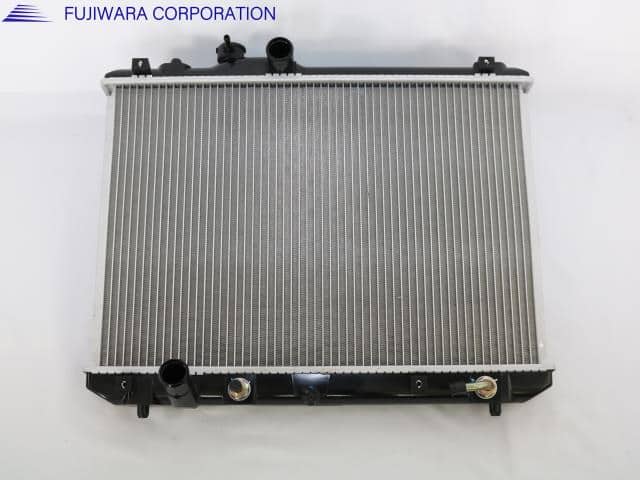 Radiator SUZUKI Swift DBA-ZC21S — photo 1