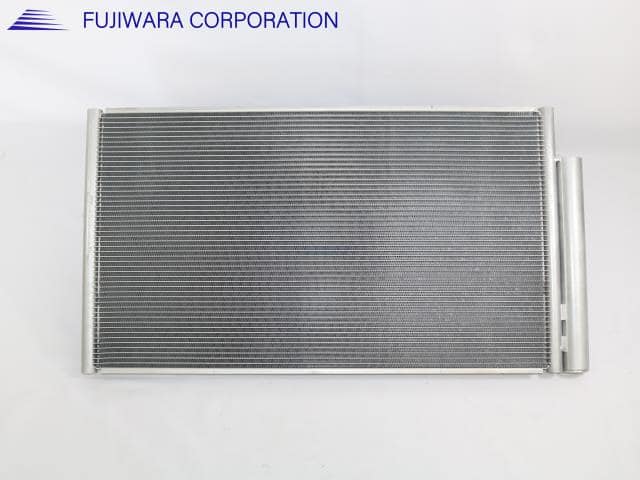Condenser TOYOTA 86 2012 DBA-ZN6 SU00302116 — photo 2