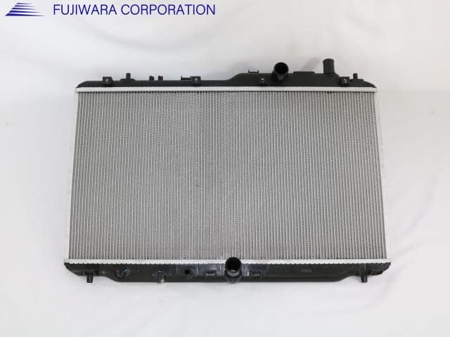 Radiator HONDA Vezel 2013 DBA-RU1 1901050T901 — photo 1