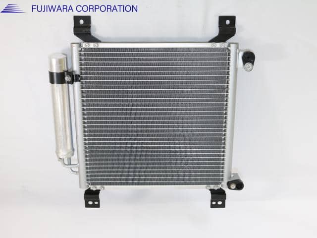 Condenser SUBARU R2 2004 CBA-RC1 73210KG000 — photo 1