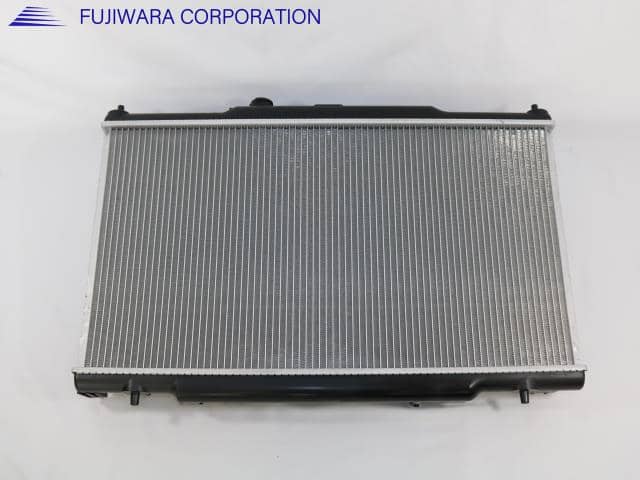Radiator HONDA Element — photo 2