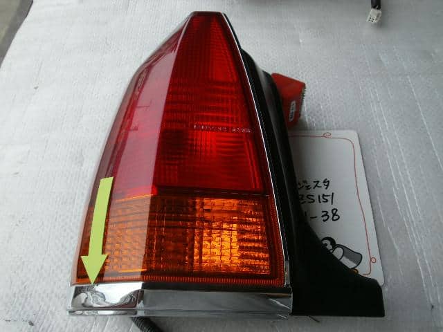 Left Tail Light TOYOTA Crown Majesta 1995 E-UZS151 8156030630 — photo 1