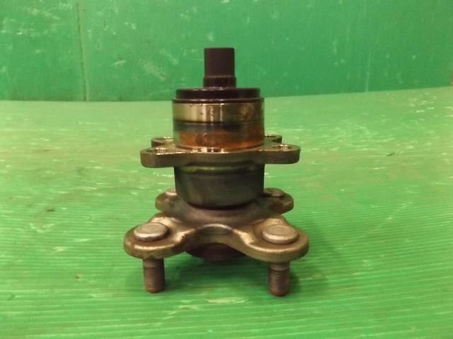 Rear Wheel Hub TOYOTA Passo 2015 DBA-KGC30 — photo 3