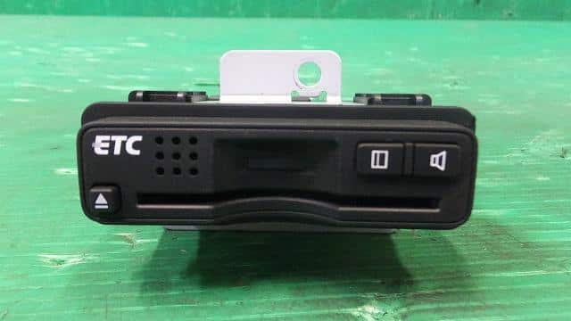 HONDA Odyssey 2014 DBA-RC1 — photo 1