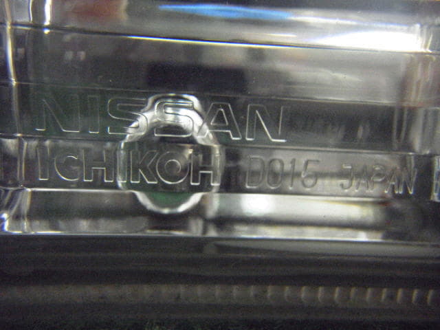 Right Tail Light NISSAN Cube 2006 DBA-YZ11 — photo 3