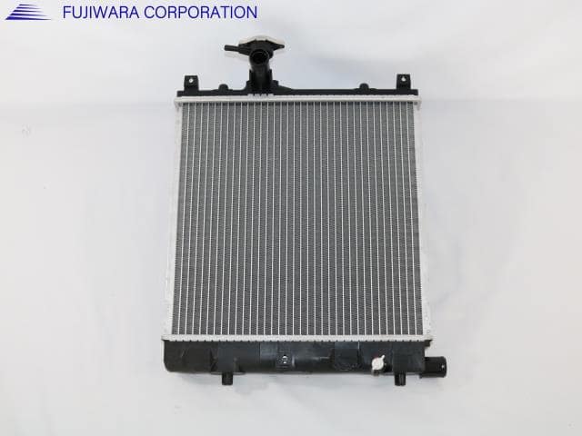 Radiator SUZUKI Wagon R LA-MC22S — photo 1