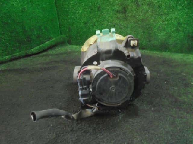 Right Fog Light SUBARU Forester 2003 TA-SG5 — photo 2