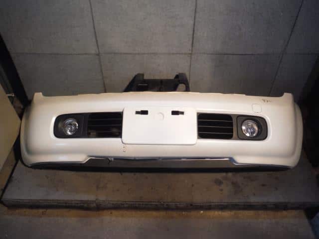 Front Bumper NISSAN Cube 2002 UA-BZ11 — photo 1