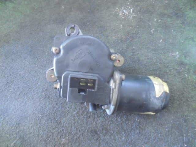 Front Wiper Motor HONDA Capa 2000 GF-GA4 — photo 1