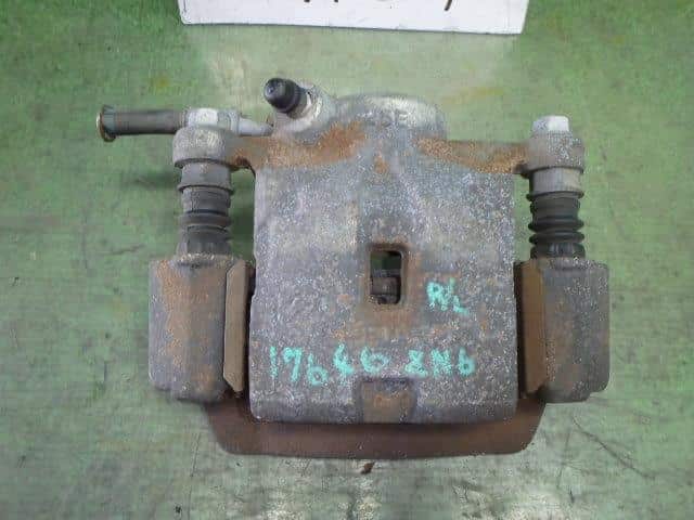 Rear Left Caliper TOYOTA 86 2012 DBA-ZN6 SU00304095 — photo 2