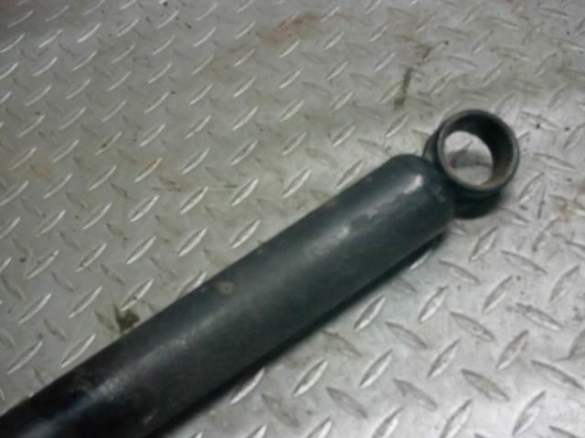 Rear Right Shock Absorber TOYOTA Hiace 2010 ADF-KDH206 — photo 3