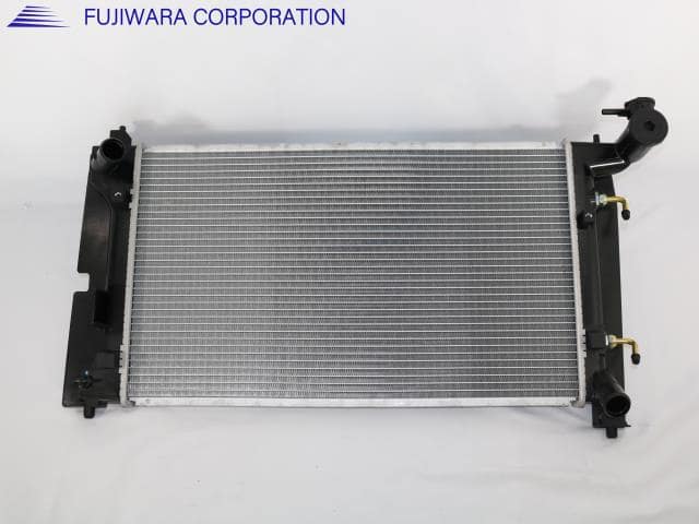 Radiator TOYOTA COROLLA — photo 1
