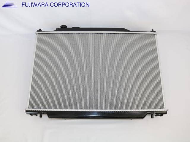 Radiator HONDA Stepwagon CBA-RF8 19010PNCJ52 — photo 2