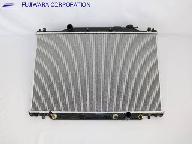 Radiator HONDA Stepwagon CBA-RF8 19010PNCJ52 — photo 1