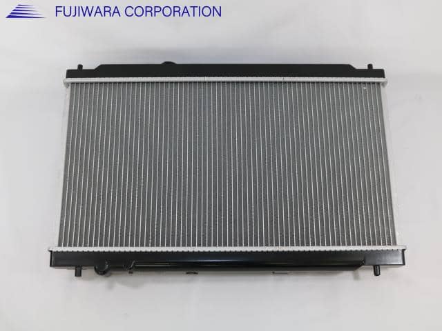 Radiator HONDA Integra 1999 GF-DC2 — photo 2