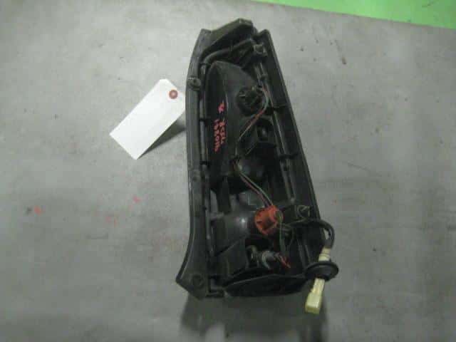 Left Tail Light SUZUKI Wagon R 2000 GF-MC21S 3567076F00 — photo 2