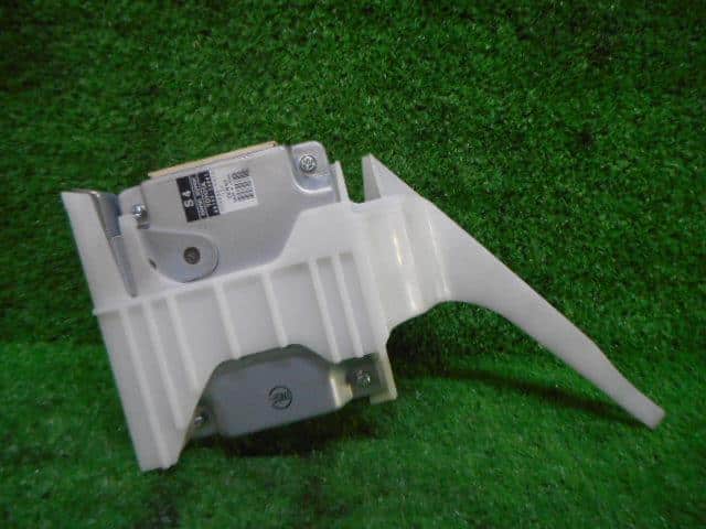 Electrical Component TOYOTA Crown 2010 DAA-GWS204 8815030041 — photo 1
