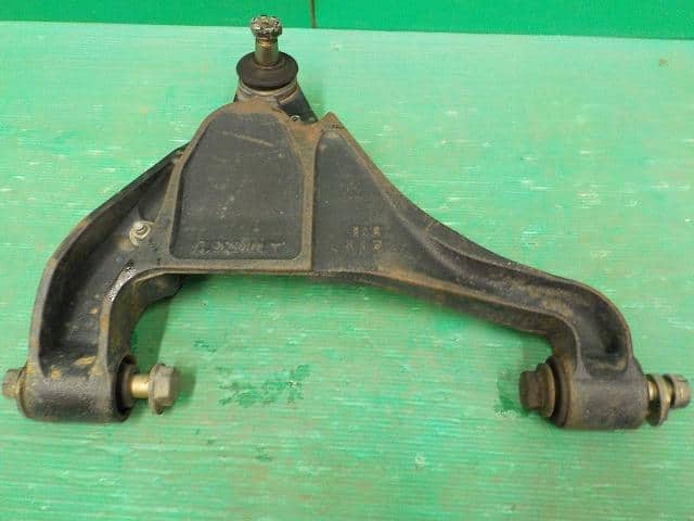 Front Right Lower Control Arm MITSUBISHI Canter 2003 KG-FB70AB MK335121 — photo 4