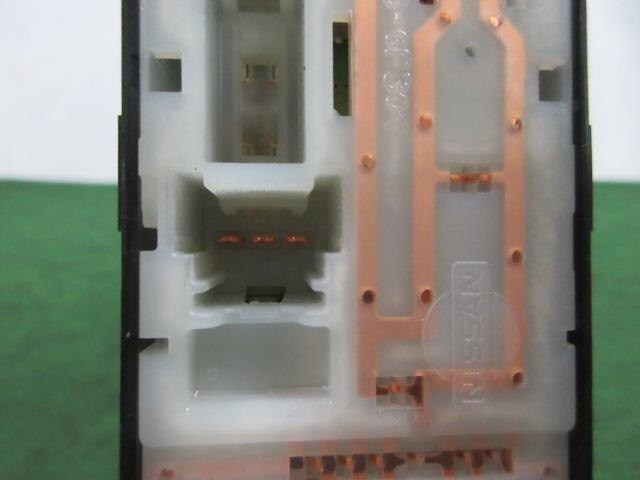 Power Window Switch NISSAN Ad 2012 DBF-VY12 — photo 3