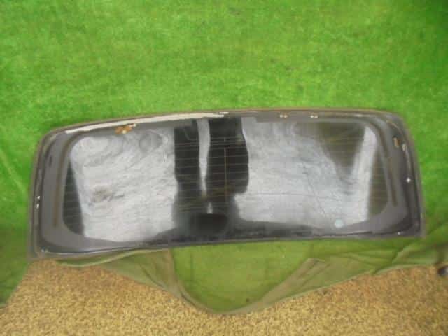 Rear Windshield MITSUBISHI Mirage dingo 2002 GF-CQ2A — photo 2
