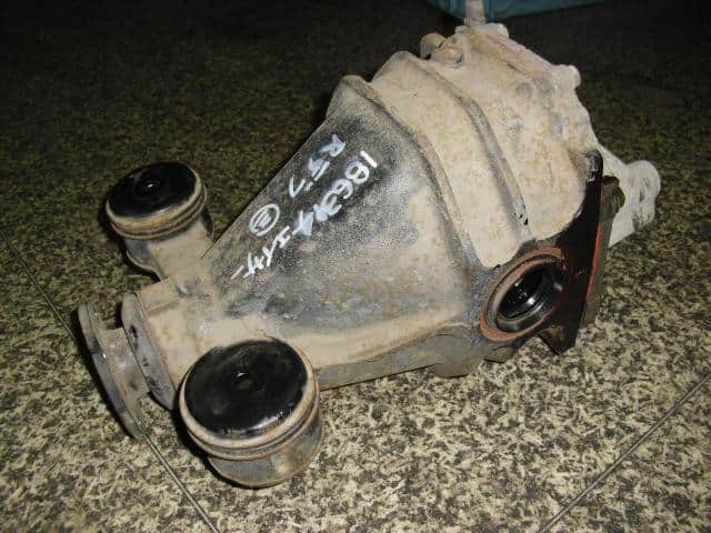 Rear Rigid Differential Assembly TOYOTA Chaser 1999 GF-GX10 — photo 3