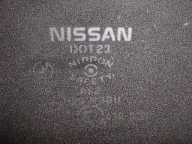 Side Windshield NISSAN Serena 1994 E-KBNC23 — photo 2