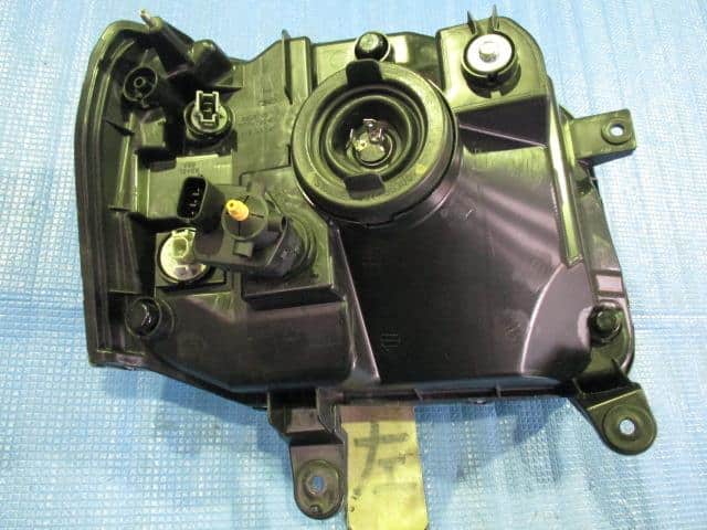 Left Headlight SUZUKI Solio 2006 ABA-MA34S 3532082H70 — photo 2