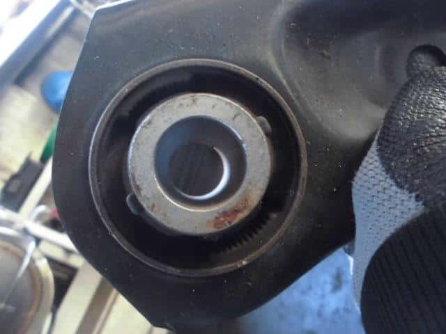 Front Right Knuckle Hub Assembly NISSAN March 2016 DBA-K13 — photo 3