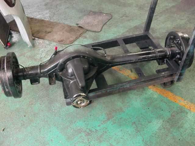 Rear Differential Housing Assembly NISSAN Safari 1990 T-FGY60 4301009J00 — photo 1