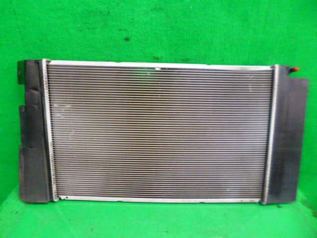 Radiator TOYOTA Auris 2012 DBA-NZE181 — photo 1