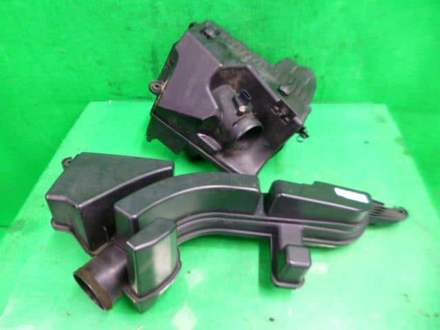 Air Cleaner Assembly NISSAN Murano 2008 CBA-TNZ51 — photo 1