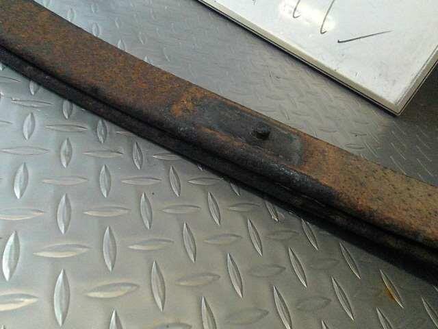 Rear Right Leaf Spring Assembly NISSAN Caravan Van 1999 KG-CWMGE24 — photo 3