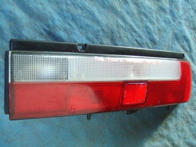 Right Tail Light SUZUKI Cultus 1995 E-AA44S 3306511 — photo 2