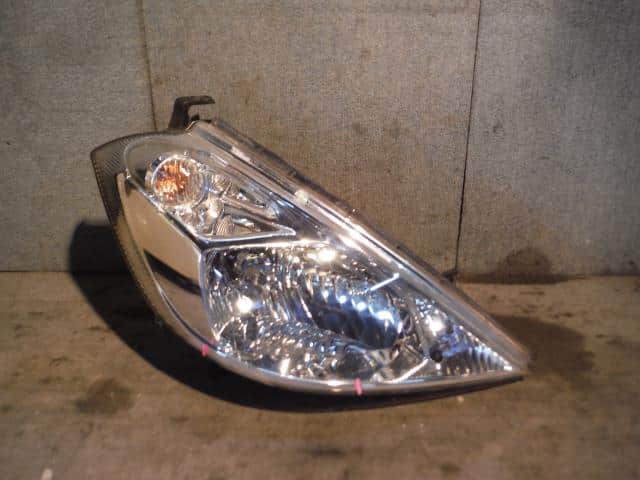 Right Headlight NISSAN Presage 2004 UA-TNU31 — photo 1