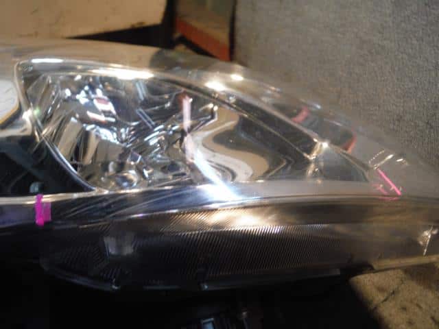 Right Headlight NISSAN Presage 2004 UA-TNU31 — photo 3